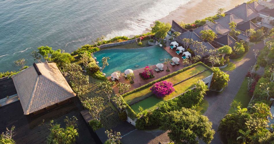 The Best Hotels with Infinity Pools in Indonesia